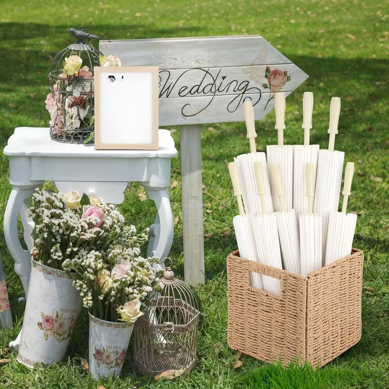 b6127561ec6b4e06b023e3a00125e8e6-goods